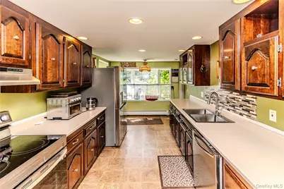 311 Lucas Avenue, Kingston, NY 12401 - Photo 15