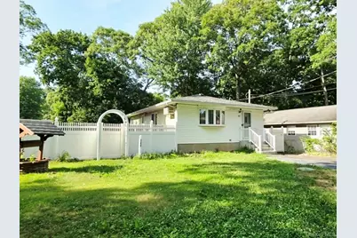 149 Moriches Avenue, Mastic, NY 11950 - Photo 3