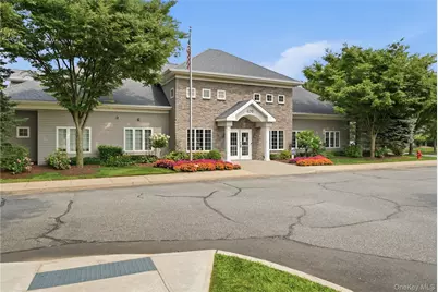 348 Medea Way, Central Islip, NY 11722 - Photo 17
