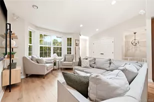 348 Medea Way, Central Islip, NY 11722 - Photo 5