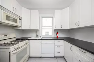 78-12 64th St, Glendale, NY 11385 - Photo 11