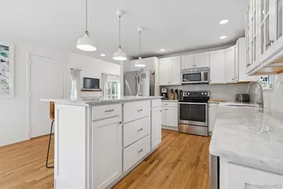 4 Morris Court, Westhampton Beach, NY 11978 - Photo 9
