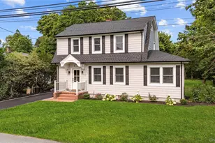29 Colton Ave, Sayville, NY 11782 - Photo 3