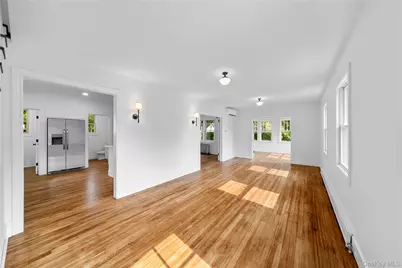 29 Colton Avenue, Sayville, NY 11782 - Photo 7