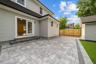 29 Colton Avenue, Sayville, NY 11782 - Photo 27