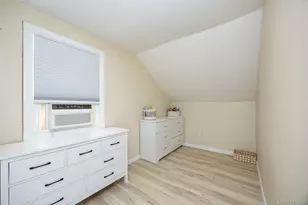 17 Townsend Blvd, Poughkeepsie, NY 12603 - Photo 21