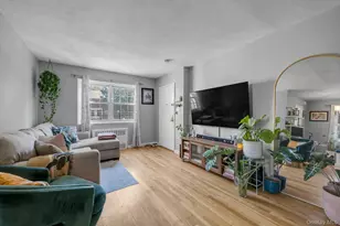 69-23 213th St, Bayside, NY 11364 - Photo 3