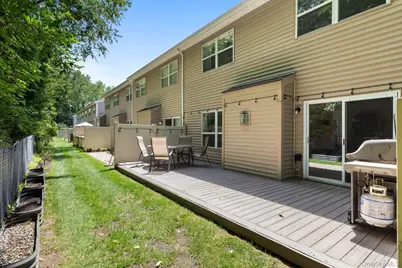 300 Pond View Lane, Smithtown, NY 11787 - Photo 29
