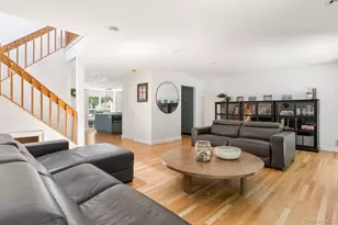 300 Pond View Ln, Smithtown, NY 11787 - Photo 13