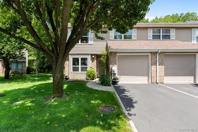 300 Pond View Lane, Smithtown, NY 11787 - Photo 1