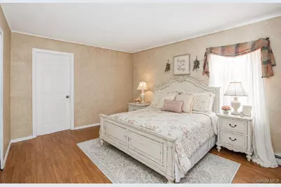 12 E Millpage Drive, Bethpage, NY 11714 - Photo 9