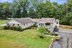15 Green Hedges Ln, Blauvelt, NY 10913 - Photo 3