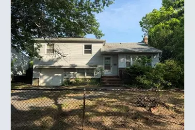 187 Thomas Powell Boulevard, Farmingdale, NY 11735 - Photo 1