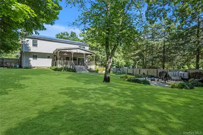 6 Giant Oak Road, Ridge, NY 11961 - Photo 23