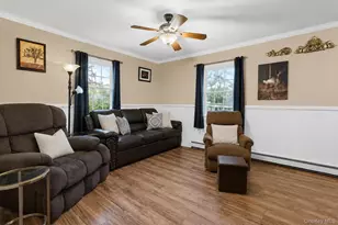 6 Giant Oak Rd, Ridge, NY 11961 - Photo 11