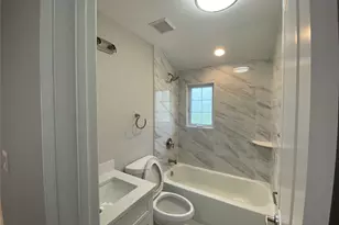10 The Pl, Glen Cove, NY 11542 - Photo 7