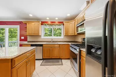 785 Sequoia Drive, Valley Cottage, NY 10989 - Photo 13