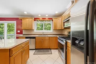 785 Sequoia Dr, Valley Cottage, NY 10989 - Photo 13