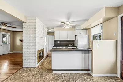63 Kingfisher Road, Levittown, NY 11756 - Photo 3