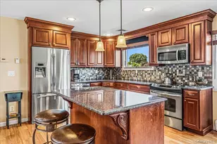 63 Kingfisher Rd, Levittown, NY 11756 - Photo 17