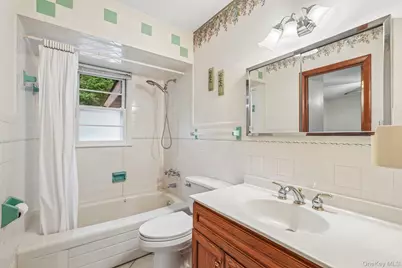 8 Victoria Drive, Nanuet, NY 10954 - Photo 17