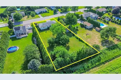 124 Donna Drive, Calverton, NY 11933 - Photo 37