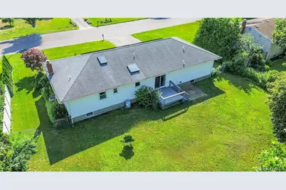 124 Donna Drive, Calverton, NY 11933 - Photo 39