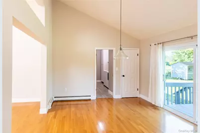 124 Donna Drive, Calverton, NY 11933 - Photo 15