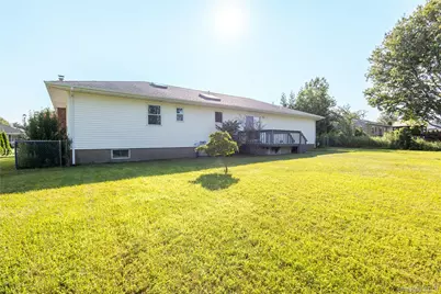 124 Donna Drive, Calverton, NY 11933 - Photo 33