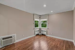 34 Duke Dr, Manhasset Hills, NY 11040 - Photo 25