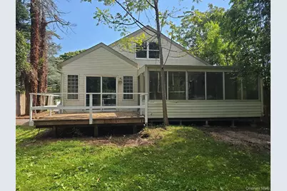 34 Thorburn Avenue, Patchogue, NY 11772 - Photo 29