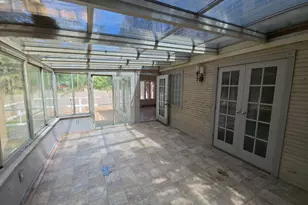 34 Thorburn Ave, Patchogue, NY 11772 - Photo 11