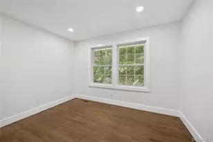128 Crooked Hill Rd, Huntington, NY 11743 - Photo 19