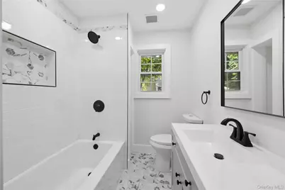 128 Crooked Hill Road, Huntington, NY 11743 - Photo 21