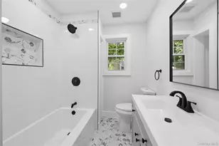 128 Crooked Hill Rd, Huntington, NY 11743 - Photo 21
