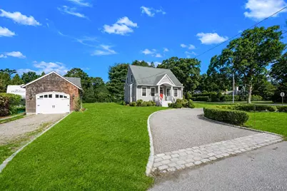 16 Foster Crossing, East Quogue, NY 11942 - Photo 3