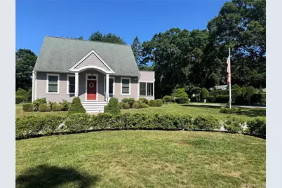 16 Foster Crossing, East Quogue, NY 11942 - Photo 1
