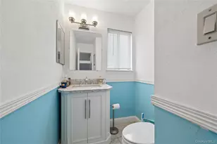 100 Baker Ct, Island Park, NY 11558 - Photo 5