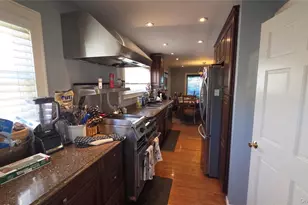 34 Irma Ave, Port Washington, NY 11050 - Photo 7