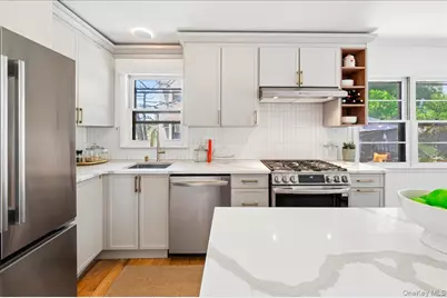 12 Livingston Avenue, Dobbs Ferry, NY 10522 - Photo 7