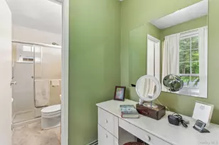 14 Mont Ave, Dix Hills, NY 11746 - Photo 27