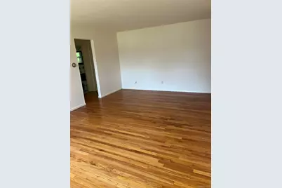 99 N Middletown Road #E, Pearl River, NY 10965 - Photo 5