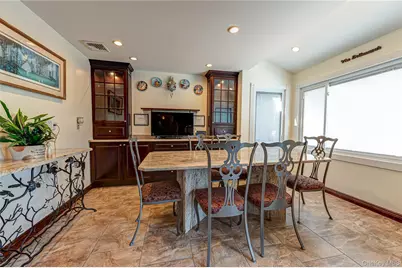 718 Farmers Avenue, Bellmore, NY 11710 - Photo 9