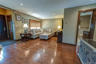 718 Farmers Ave, Bellmore, NY 11710 - Photo 5