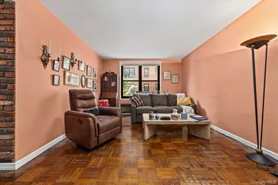 139-15 83rd Avenue #226, Briarwood, NY 11435 - Photo 7