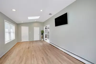 859 Pine Avenue, West Islip, NY 11795 - Photo 15