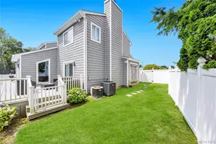859 Pine Ave, West Islip, NY 11795 - Photo 37