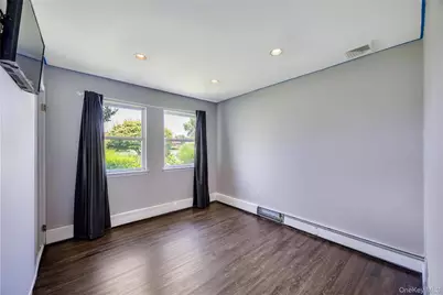 859 Pine Avenue, West Islip, NY 11795 - Photo 23
