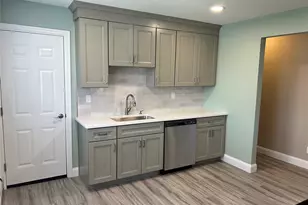 85 Ralph Ave, Babylon, NY 11702 - Photo 3