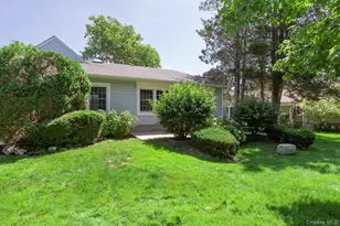 32 Chippendale Dr, Mount Sinai, NY 11766 - Photo 31